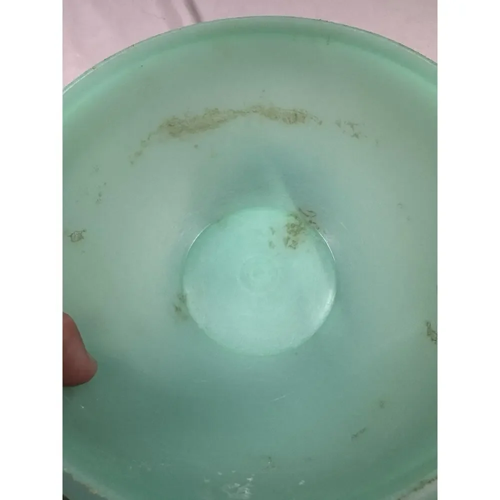 Vintage Tupperware Servalier Bowl Mint Green w Lid #821-4 7.5” USA